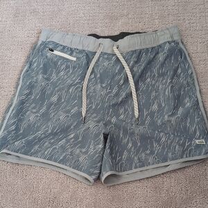 Vuori Banks Short 5" Inseam Shade Flux Size Large